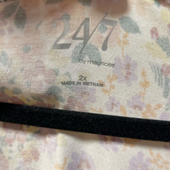 Maurice’s 24/7 size 2X Tunic - Picture 5 of 7